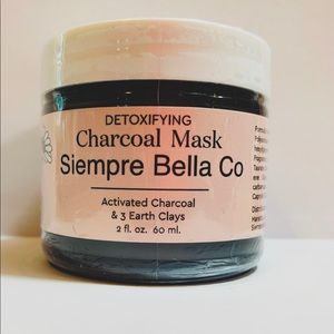 Detoxifying Charcoal Face Mask